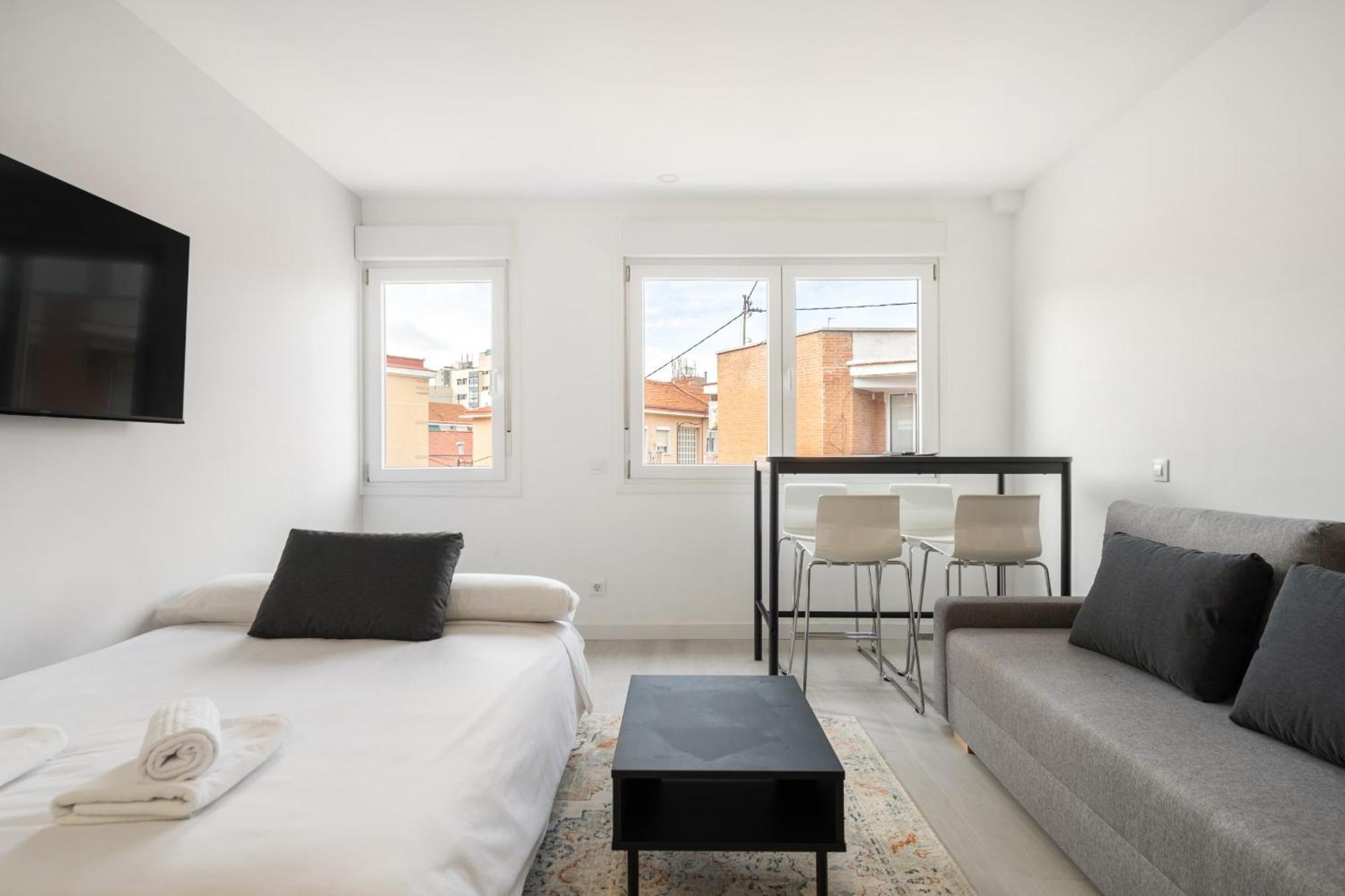 Madrid Riverside Studios Con Parking Incluido Alquiler Temporal Exterior foto