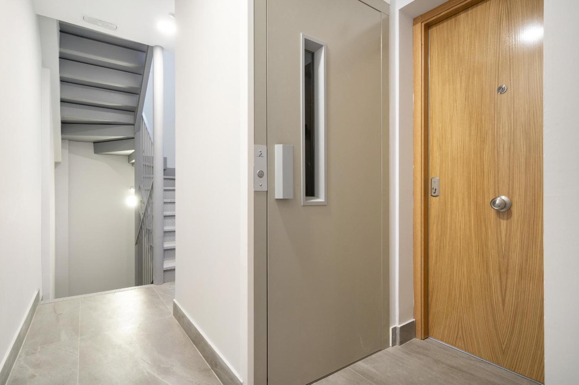 Madrid Riverside Studios Con Parking Incluido Alquiler Temporal Exterior foto