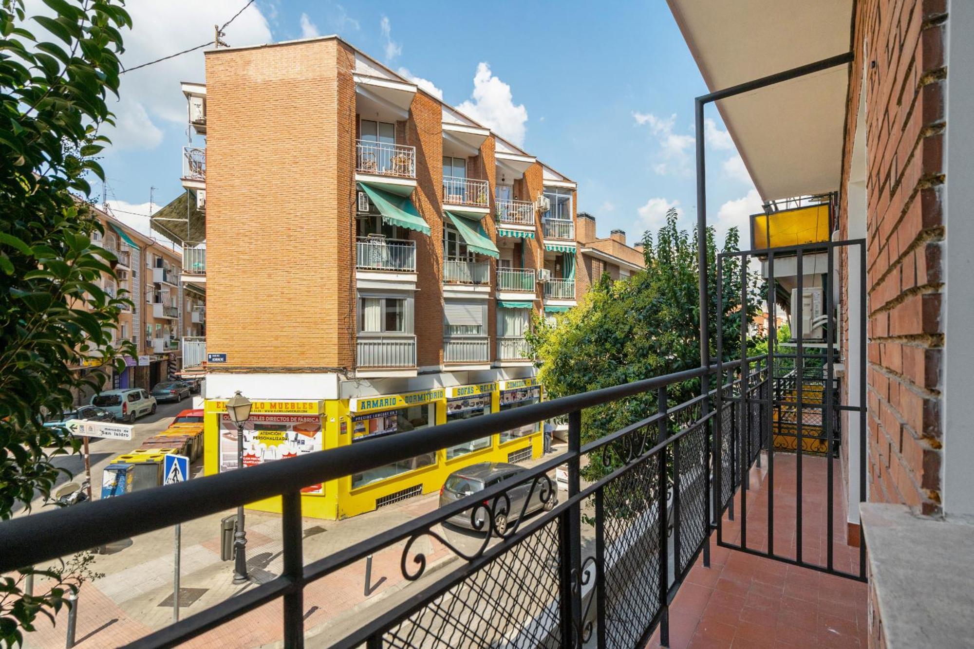 Madrid Riverside Studios Con Parking Incluido Alquiler Temporal Exterior foto
